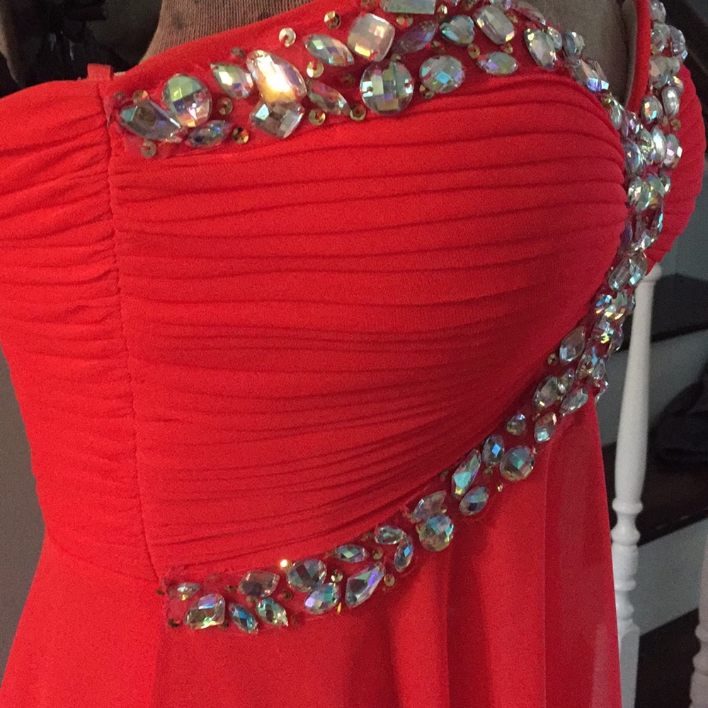 Dress - Picture 5 of 6